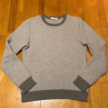 이탈리아제 그랑사쏘 울100% 크루넥 니트 그레이지 새상품급