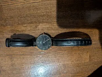 다니엘 웰링턴 블랙