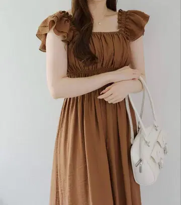 프릴 소매 맥시 원피스 (브라운 화이트)