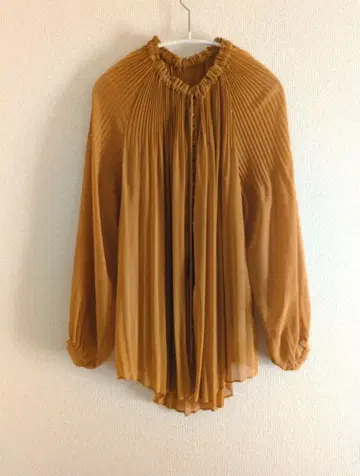 뤼뉴 블라우스 플리츠 L'UNE