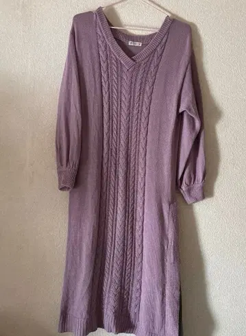 axes 라벤더 V넥 원피스