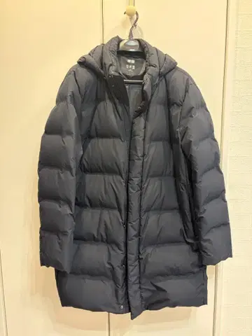유니클로 UNIQLO 심리스 다운 코트 XXL Navy색 컨디션 최상!