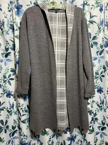 후드 부착 그레이 롱 코트