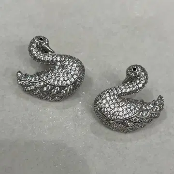 THE HANY Bijoux 백조형 귀걸이