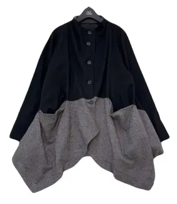 센소유니코 플레어 실루엣 롱 코트 블랙 그레이