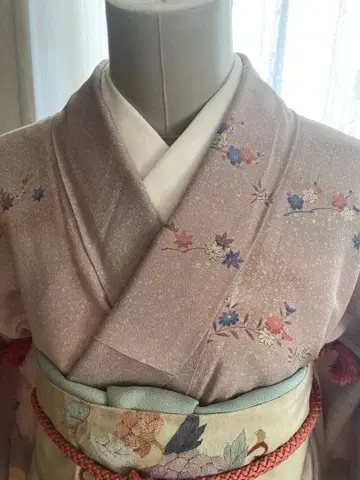 순수 실크 옅은 핑크 코몬 기모노