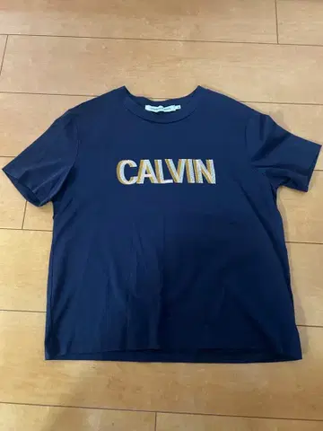 CALVIN 네이비 로고 T셔츠