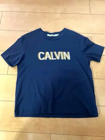 CALVIN 네이비 로고 T셔츠