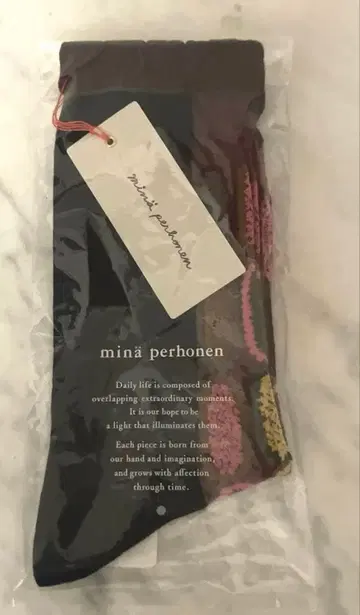 미나 페르호넨 양말 tarte 쓰구전 네이비