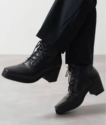 [ CLEL ] 레이스업 힐 부츠
