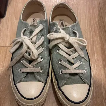 CONVERSE Chuck Taylor