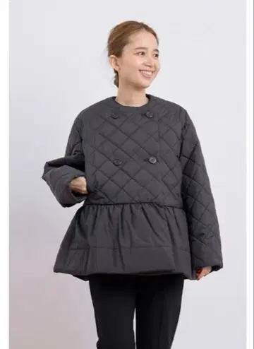 yori 헴프릴 퀼팅 숏코트 블랙