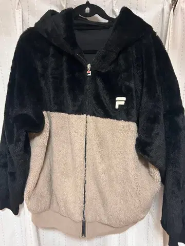 FILA 복슬복슬 아우터 블랙