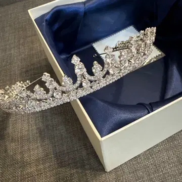LoveTiara 지르코니아 티아라