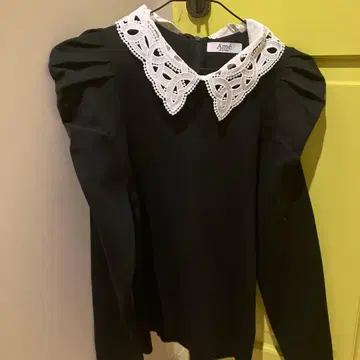 아메노치하레 블랙 긴팔 상의 레이스 옷깃