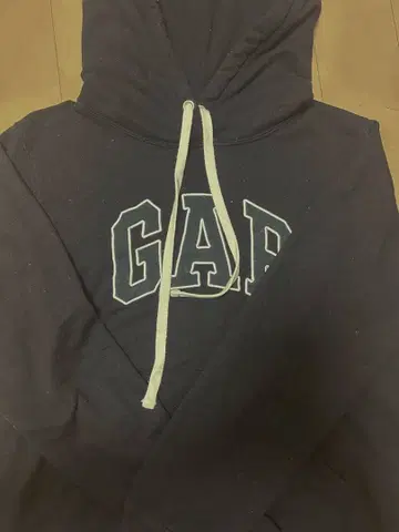 GAP 블랙 후드 부착 후드티