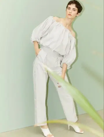 uncrave WHITE 메모리 타프타 테이퍼드 팬츠 블루 그레이