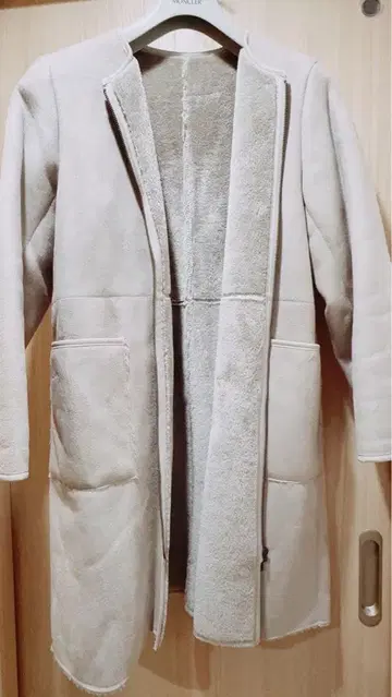 BEAMS HEART 무스탕풍 롱 코트 그레이지 S