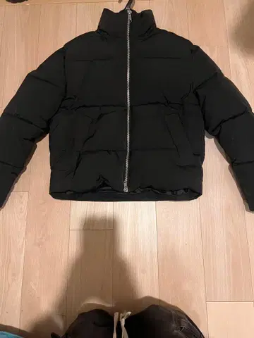 블랙 다운 자켓