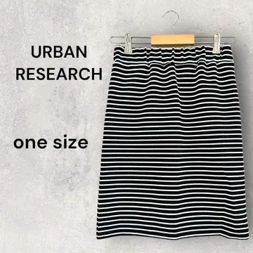 새상품급 어반 리서치 보더 타이트 스커트 블랙 화이트 모노톤