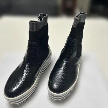 NO NAME 사이드 고어 부츠 블랙