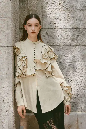 EAPHI FEELING FRILLS BLOUSE beige