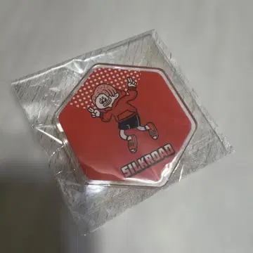 피셔즈 Fischer's SILKROAD 캐릭터 핀 배지 빨간색