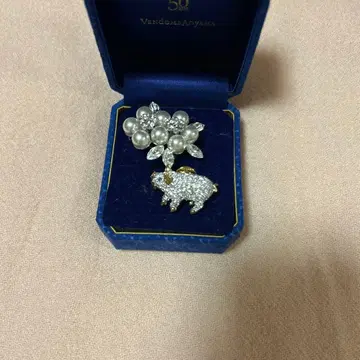 펄과 크리스탈 브로치 2세트