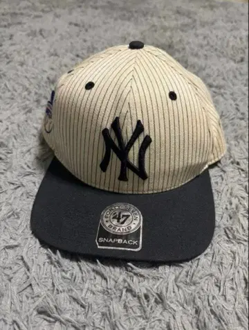 뉴욕 양키스 스트라이프 캡