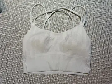 룰루레몬 트레이닝 의류 크로스백