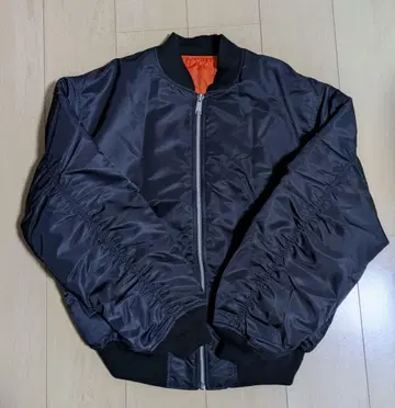 스테디셀러! 올드 유니클로 MA1 XL 사이즈