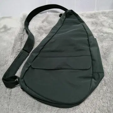 HEALTHY BACK BAG 헬시백백 카키