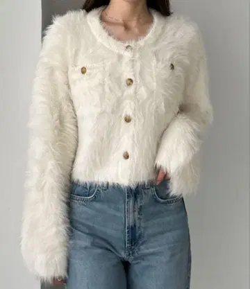 루에르 louere 골드 버튼 샤기 니트 가디건 아이보리