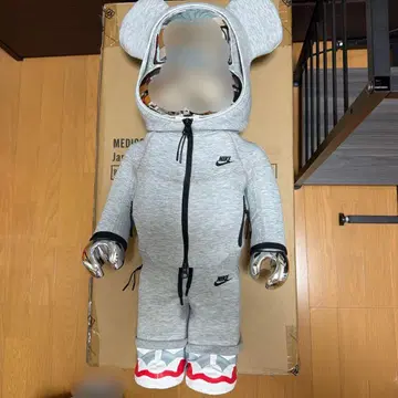BE@RBRICK NIKE TECH FLEECE N98 1000%