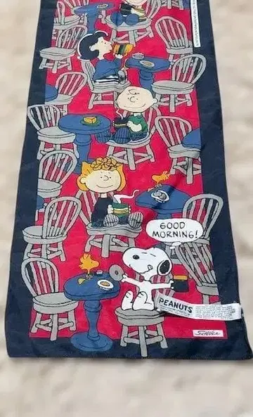스누피 피넛 빈티지 스카프 태피스트리 찰리 브라운