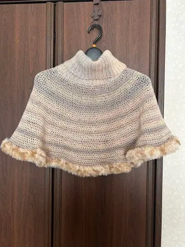 핸드메이드 터틀넥 판초 (퍼 포함)