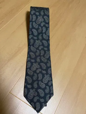 THE PUPPY 페이즐리 무늬 넥타이