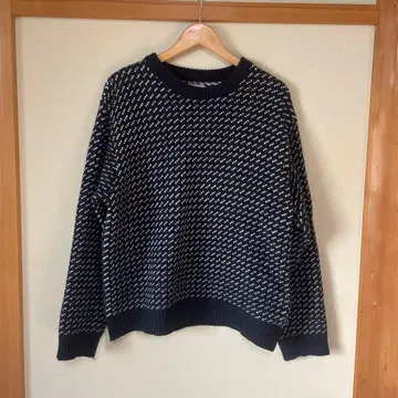 버즈아이 니트 스웨터