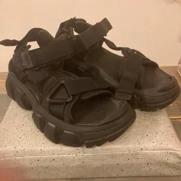 오니츠카타이거 23cm