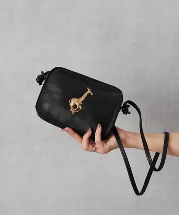 ear papillonner 숄더백 기린