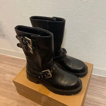 ZARA 버클 부츠 사이즈 EUR36