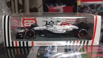 스파크 1/43 RedBull RB212025 일본 GP 다카쿠라 유키