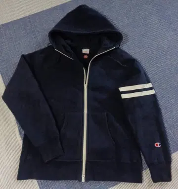 L 사이즈 / 챔피온 / 윈드스토퍼 / 후드티 / 맨투맨 / 네이비