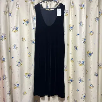 블랙 벨벳 스타일 슬리브리스 원피스 L 사이즈 새상품