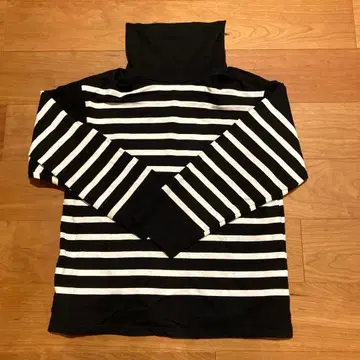 outil  TRICOT IBOS 바스크 셔츠 터틀넥 보더