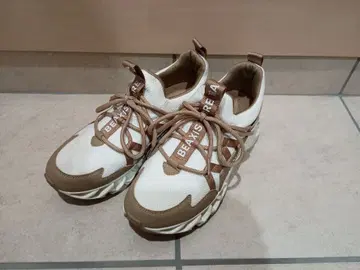 한정 컬러 레어 BEAXIS  밸런스 코어 스니커즈 M