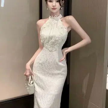 하이넥 플라워 타이트 드레스