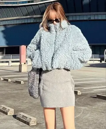 [ SLY ] 라이트 크롭 보아 블루종