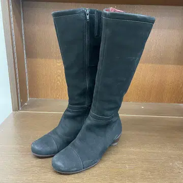 ECCO 블랙 스웨이드 롱 부츠 지퍼 포함