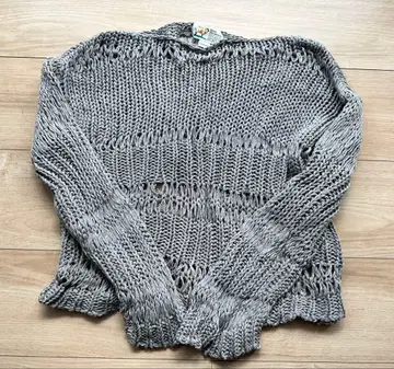 그리드 인터내셔널 니트